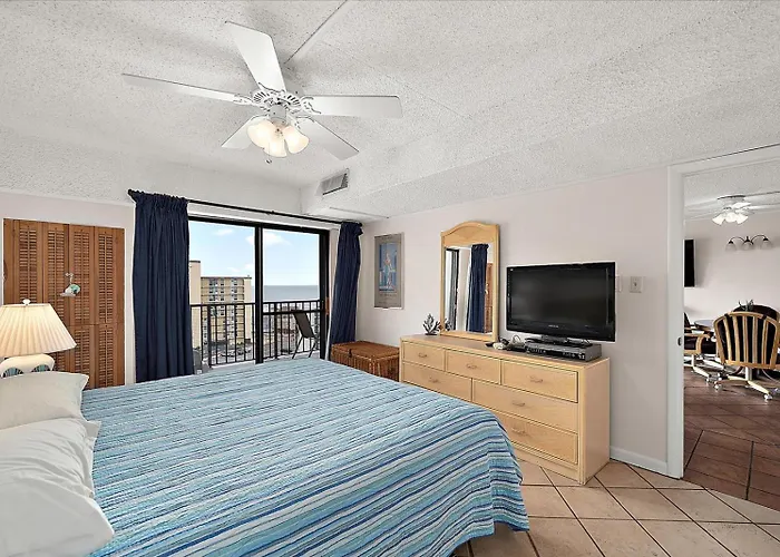 Spacious 3 Bedroom With Ocean Views And Outdoor Pool! Holiday home Ocean City