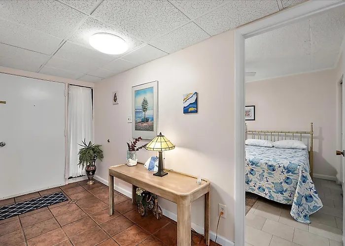 Holiday home Spacious 3 Bedroom With Ocean Views And Outdoor Pool! *