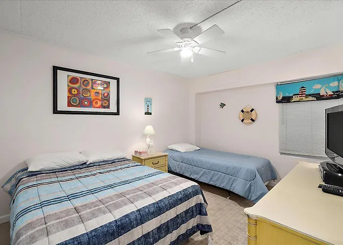 Spacious 3 Bedroom With Ocean Views And Outdoor Pool! * Ocean City